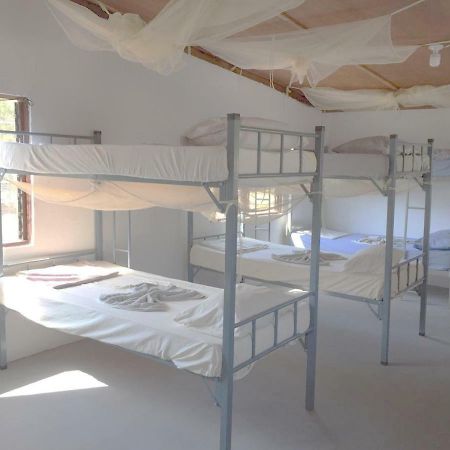 Atauro Dive Resort Backpackers Hostel Beloi 외부 사진